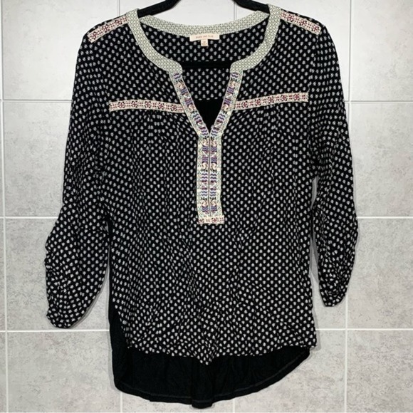 Skies Are Blue Boho Embroidered V-Neck Long Sleeve Blouse Black White - Size‎ M - Picture 1 of 3